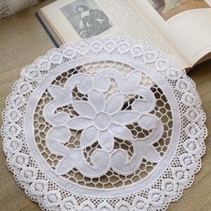 【手工刺繡棉鏤空麻布桌墊】